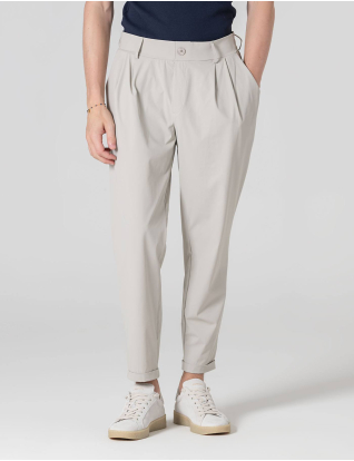 CALÇA DE TECIDO TÉCNICO CINZA CLARO