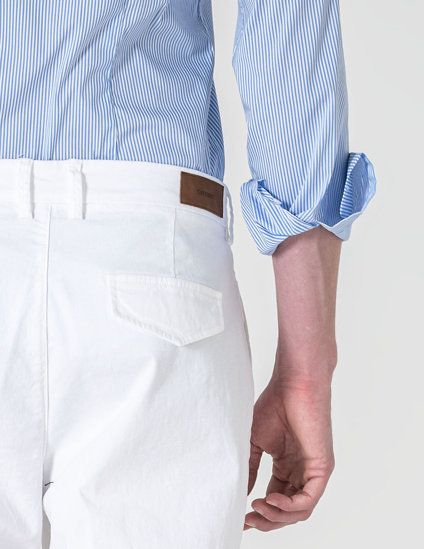 CALÇA CHINO CROPPED FIT BOLSO DE CHAPA BRANCO
