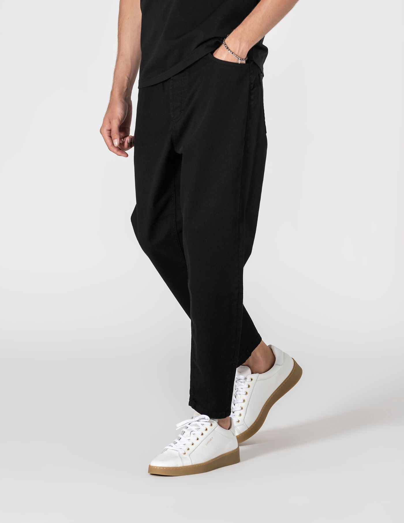 CALÇA DE GANGA TAPERED FIT PRETO