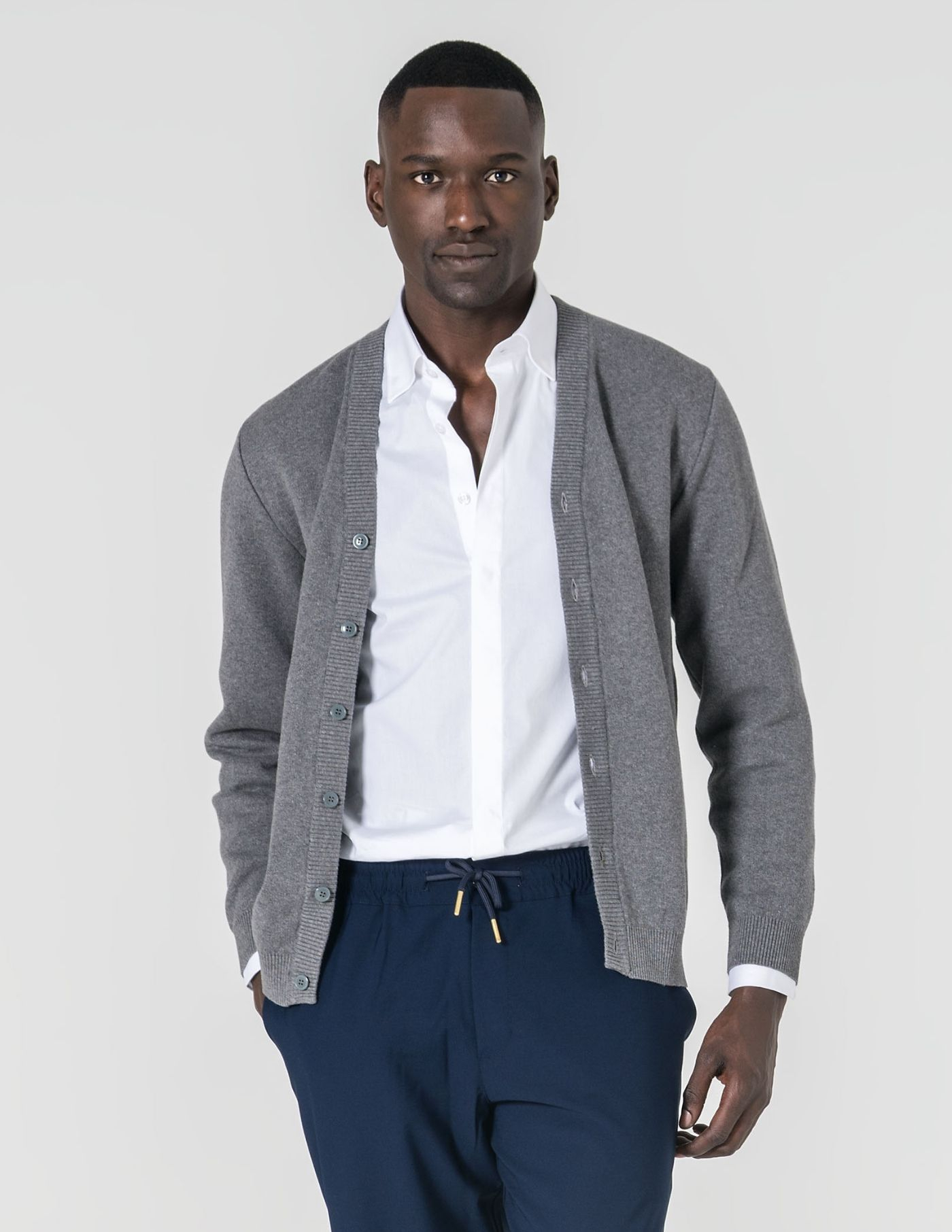 CARDIGAN DE BOTÕES CINZA