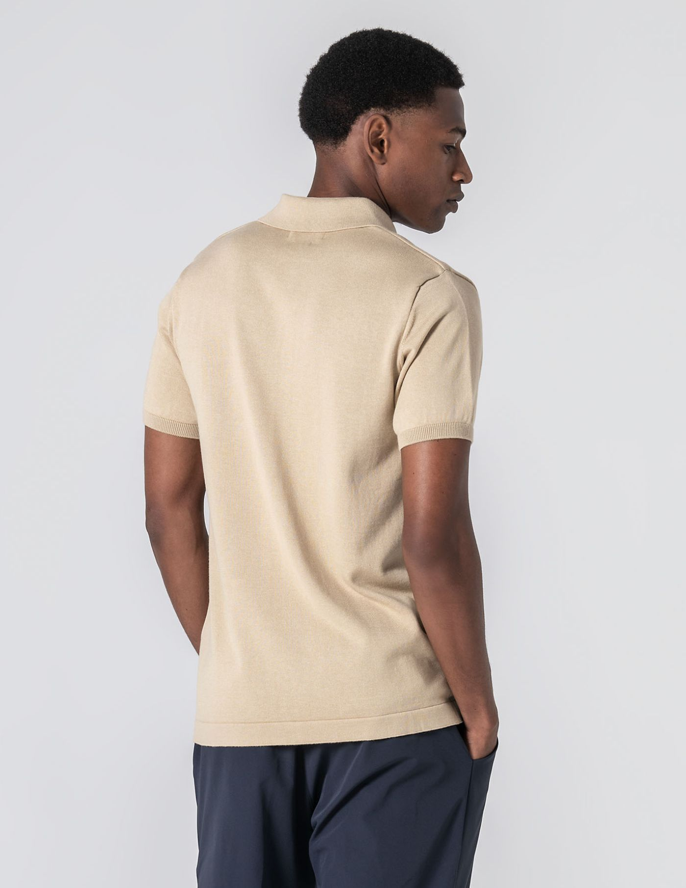 POLO CAMISEIRO BEGE