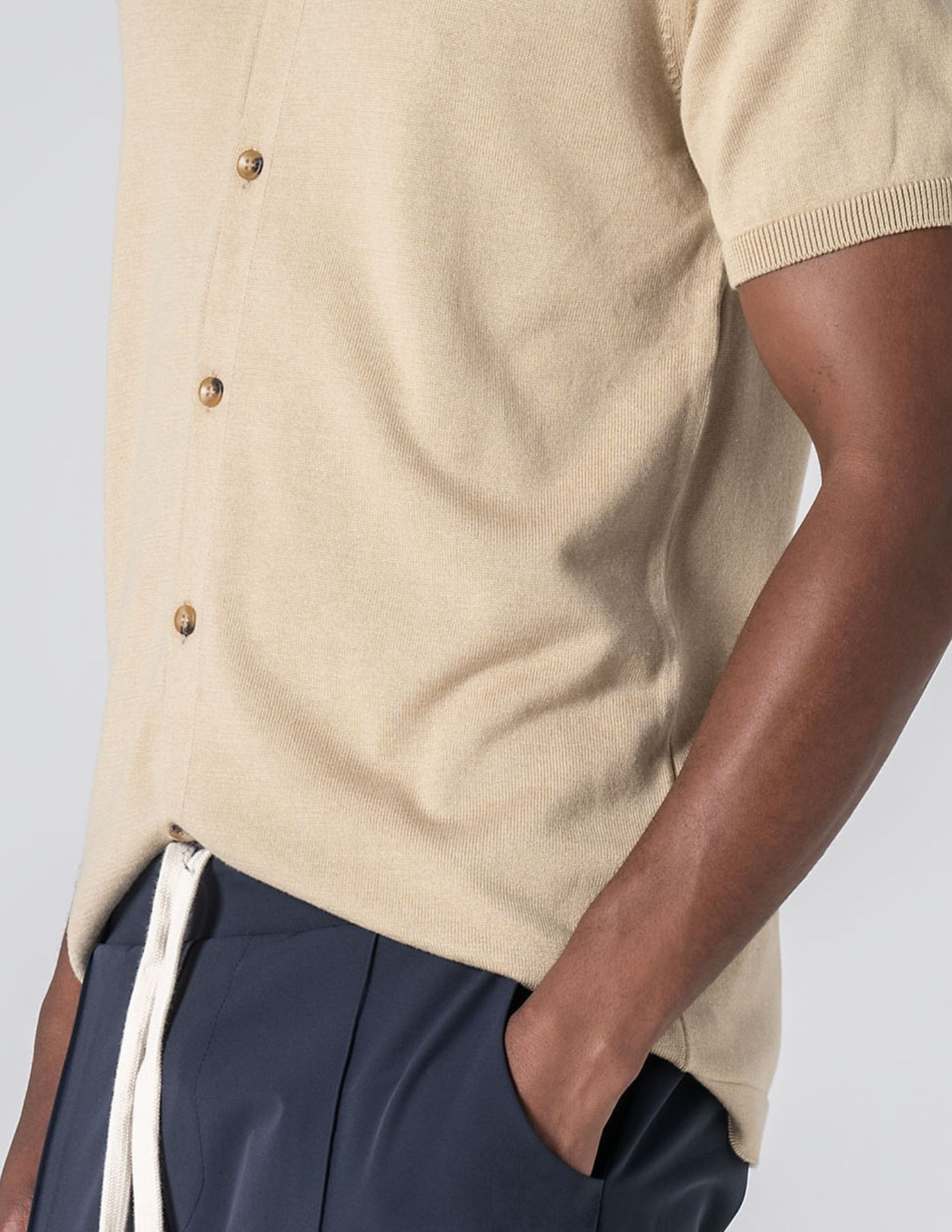 POLO CAMISEIRO BEGE