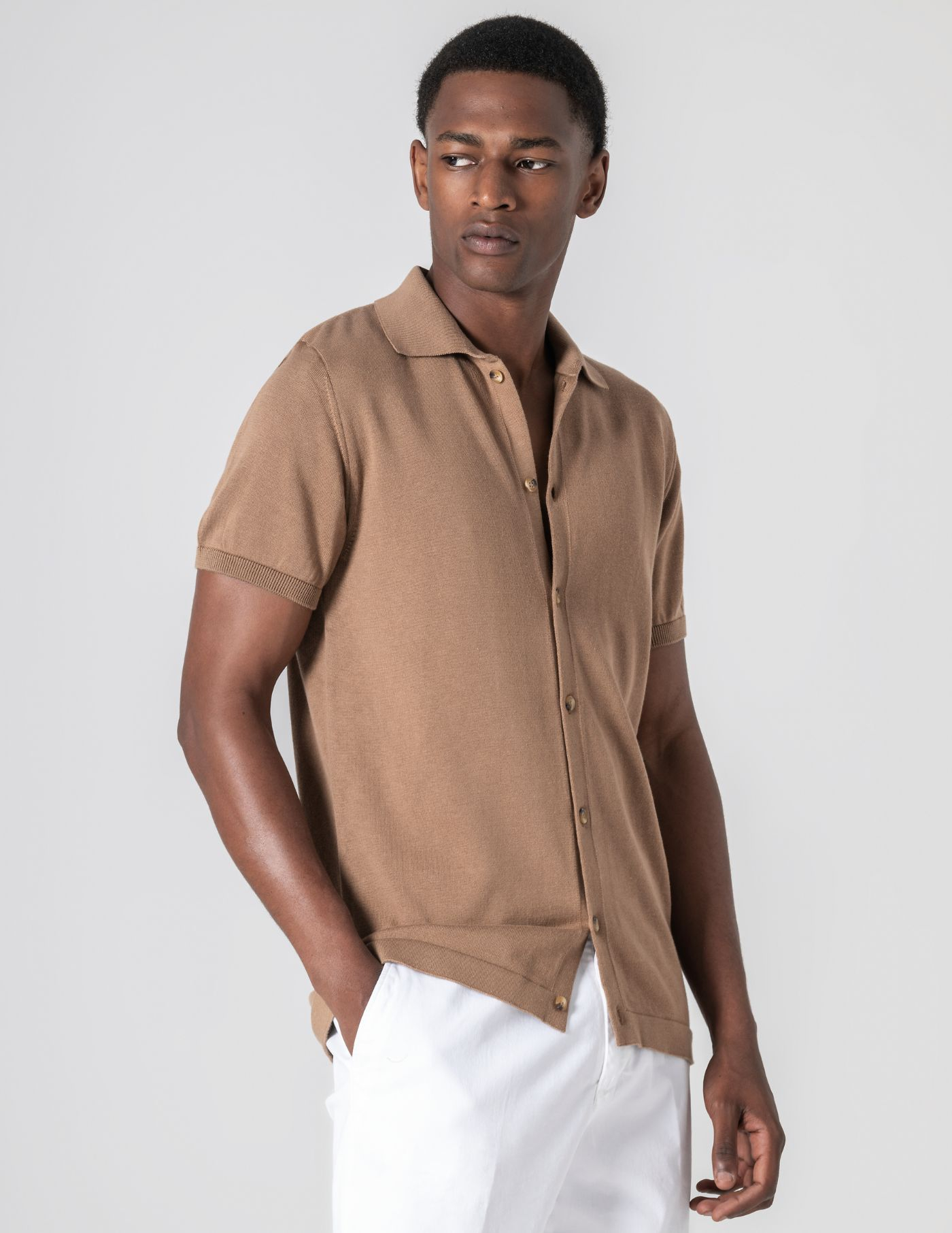 POLO CAMISEIRO CASTANHO