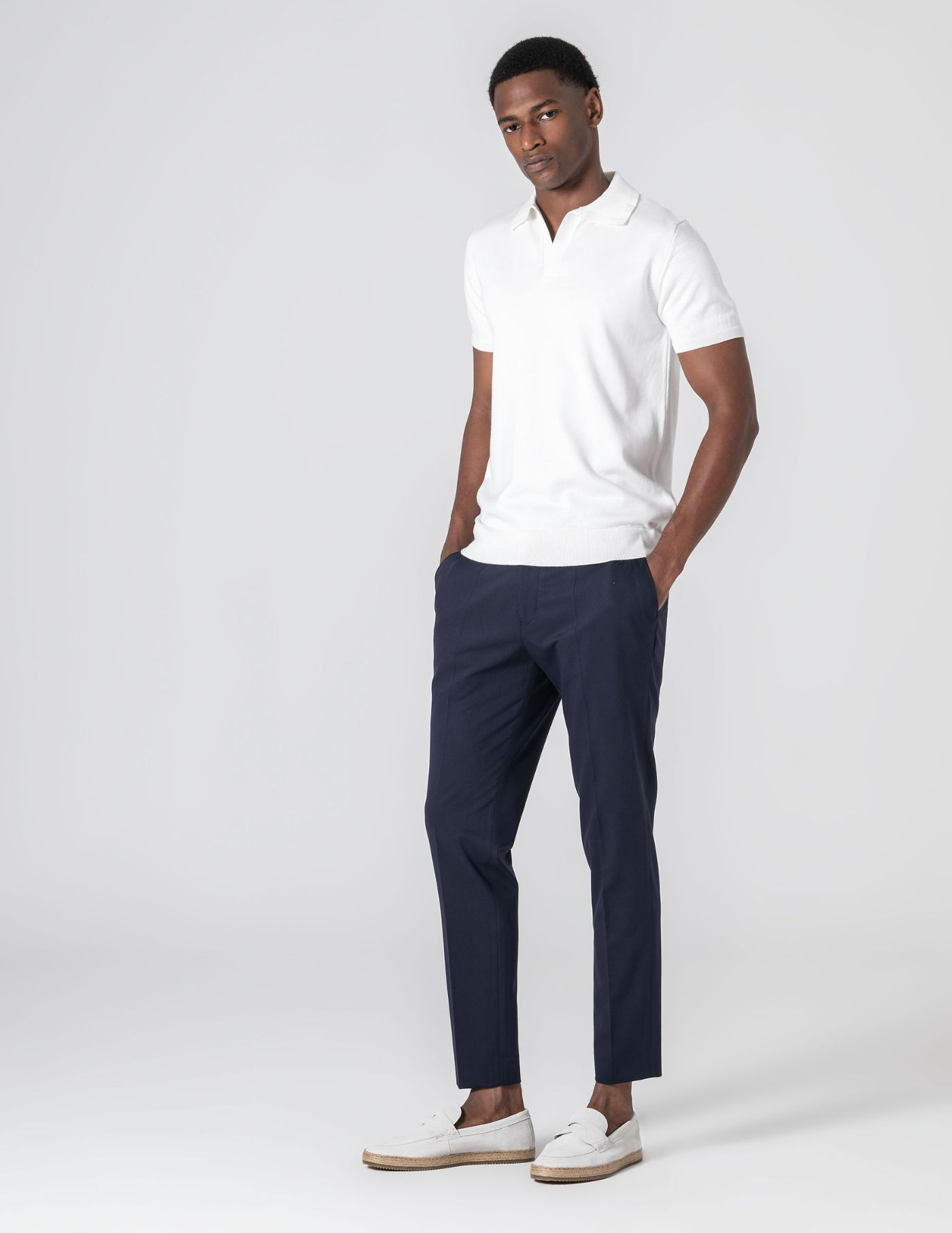 POLO DE MALHA EM BICO BRANCO