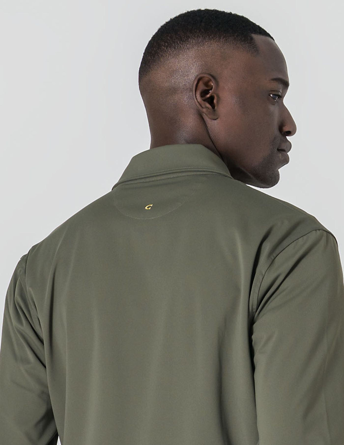 SOBRECAMISA TECIDO TÉCNICO VERDE