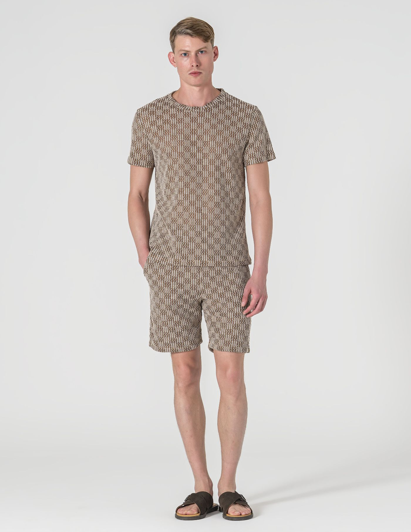 T-SHIRT CROCHET BEGE E CASTANHO