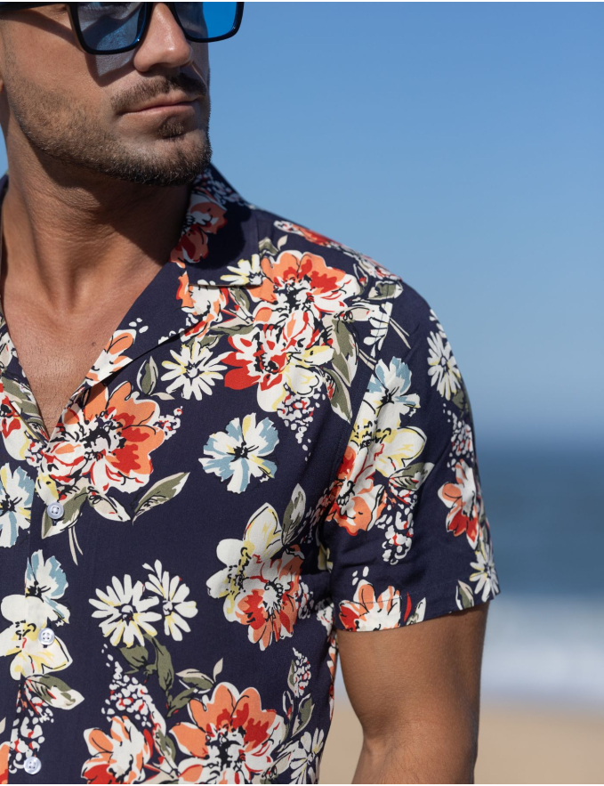 CAMISA MANGA CURTA RELAXED FIT PADRÃO AZUL