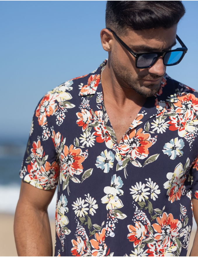 CAMISA MANGA CURTA RELAXED FIT PADRÃO AZUL