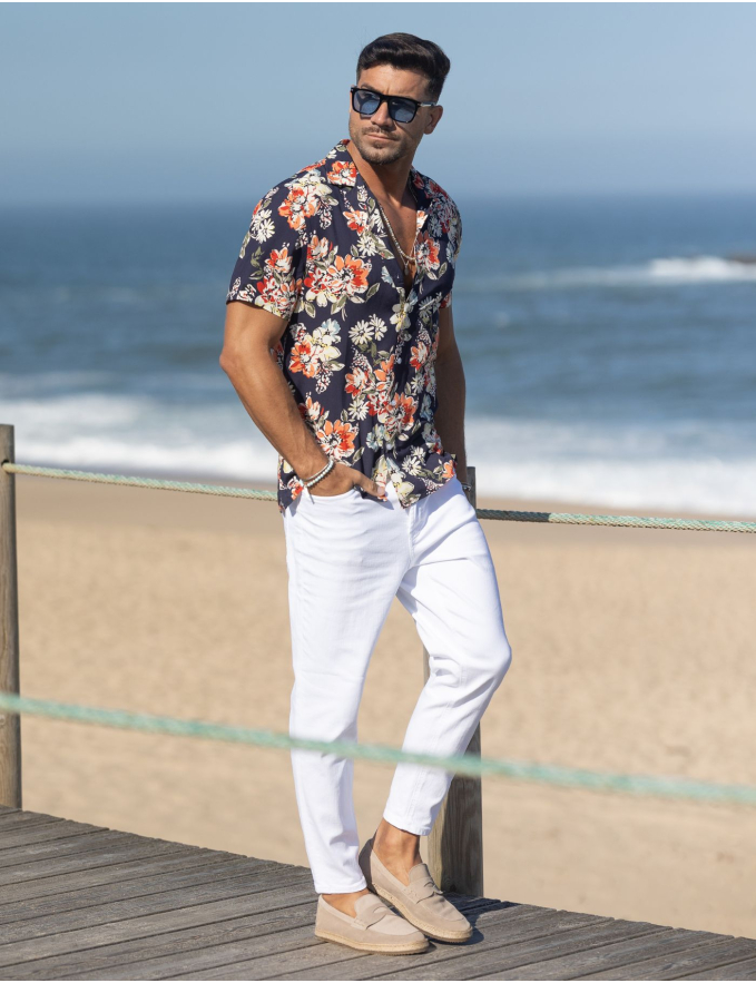 CAMISA MANGA CURTA RELAXED FIT PADRÃO AZUL