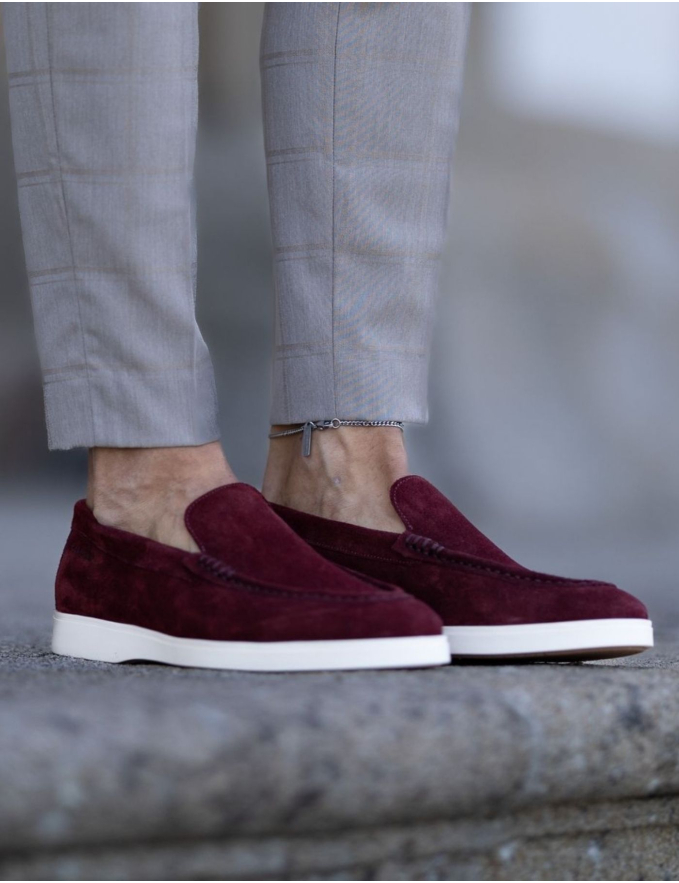SAPATO LOAFER EM CAMURÇA BORDEAUX