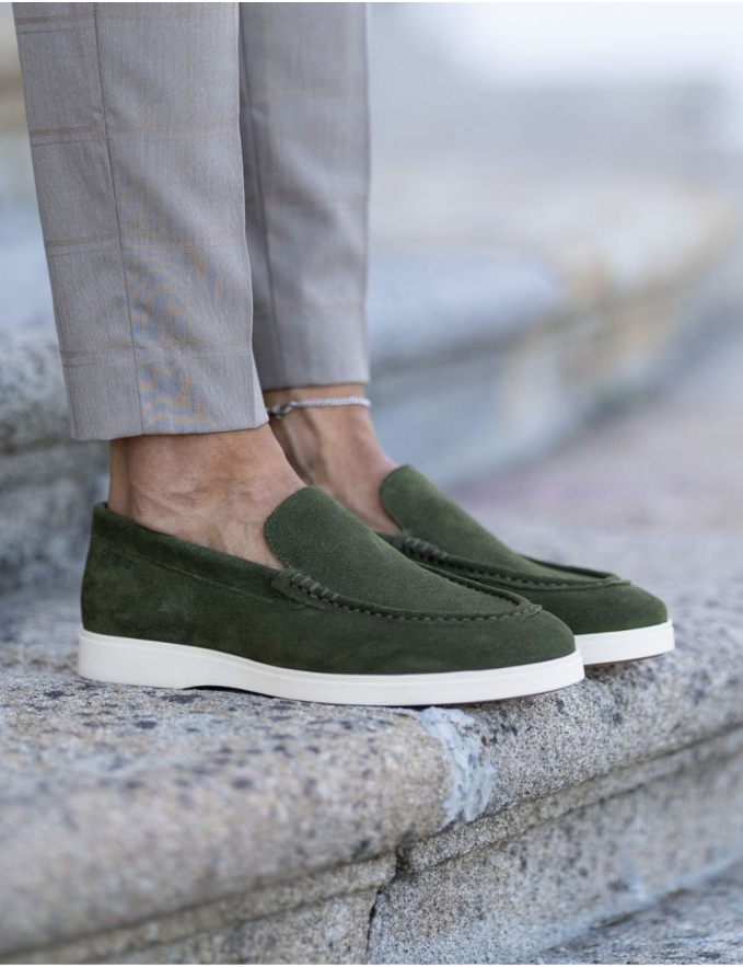 SAPATO LOAFER EM CAMURÇA VERDE