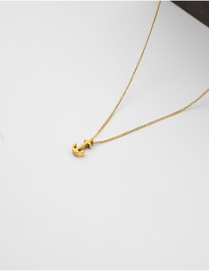 COLAR DOURADO CURTO PENDENTE ANCORA