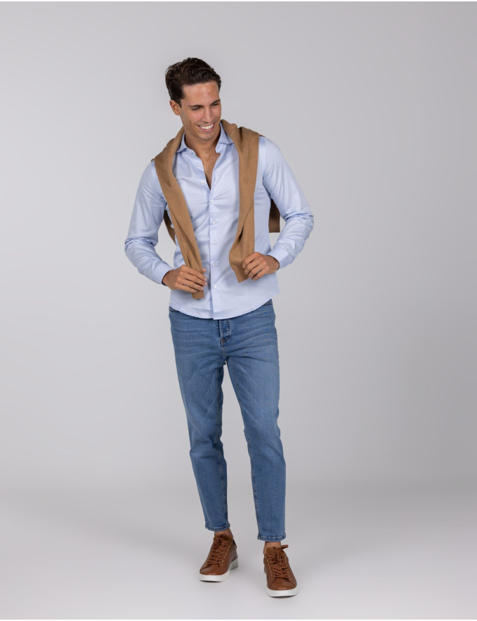 CAMISA DE ALGODÃO AZUL CLARO