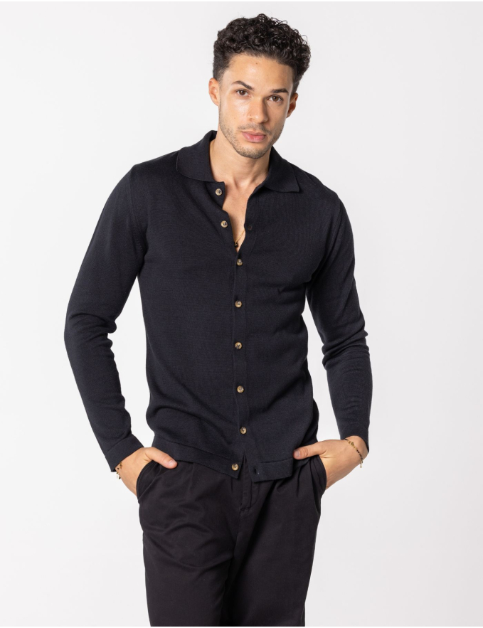 CAMISEIRO DE MALHA PRETO