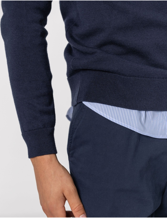 CAMISOLA DE MALHA DECOTE V AZUL MARINHO