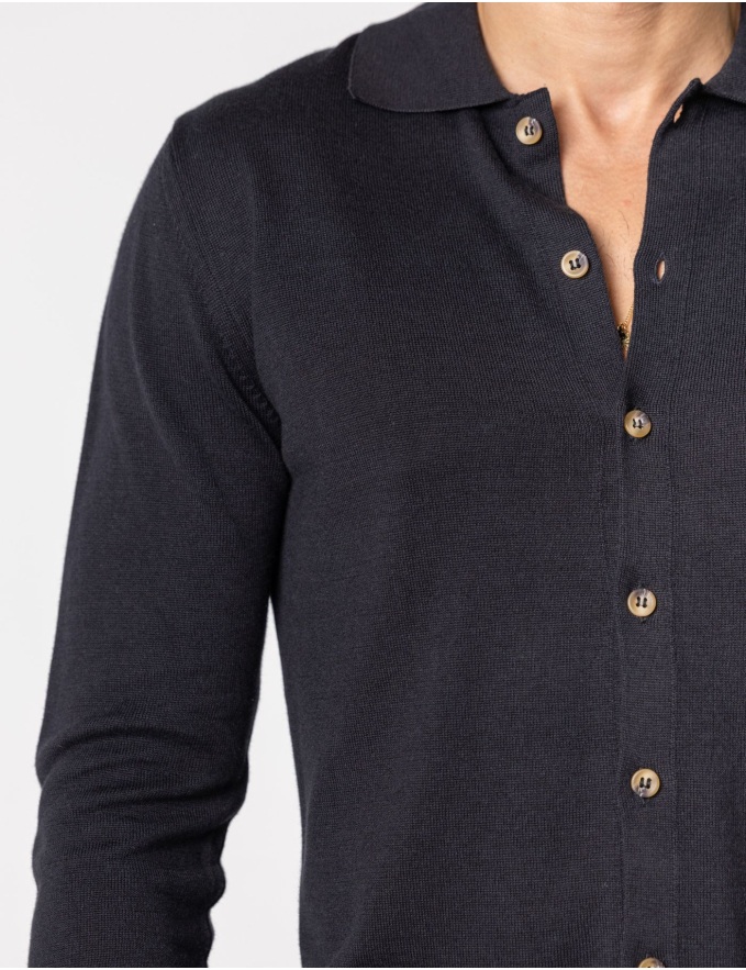 CAMISEIRO DE MALHA PRETO