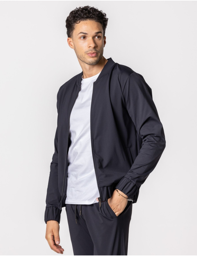 CASACO DE NYLON PRETO