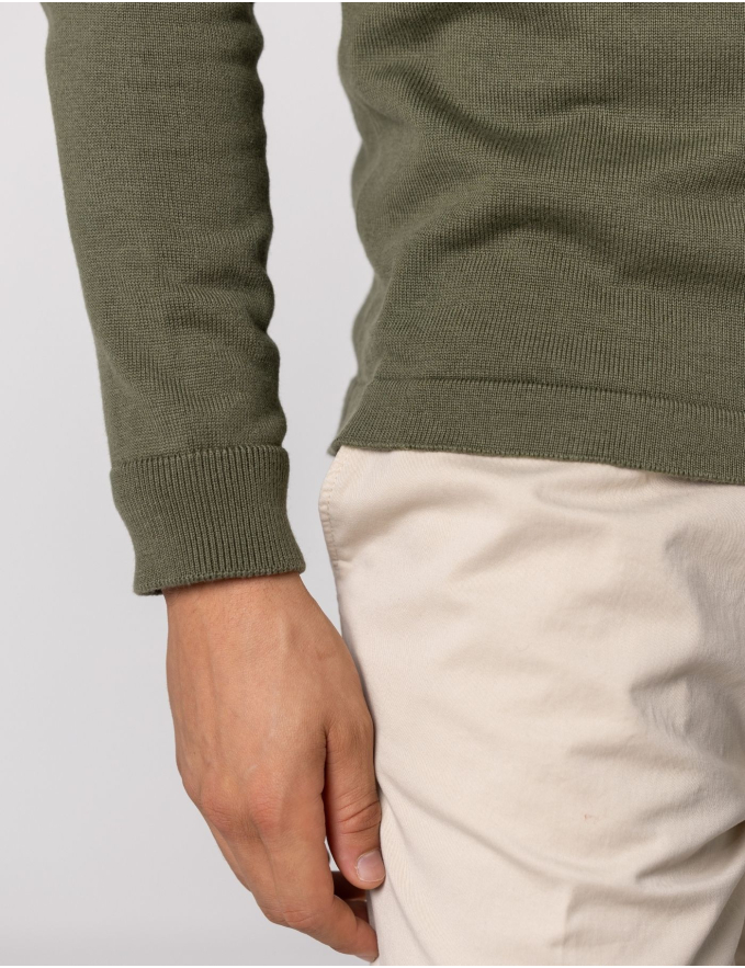 CAMISOLA DE MALHA DECOTE REDONDO VERDE SECO