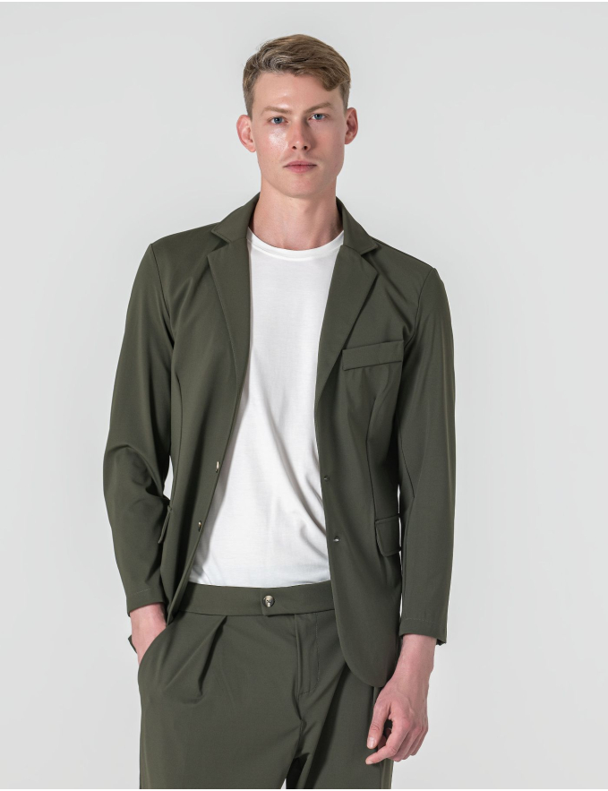 BLAZER VERDE DESESTRUTURADO EM TECIDO TÉCNICO
