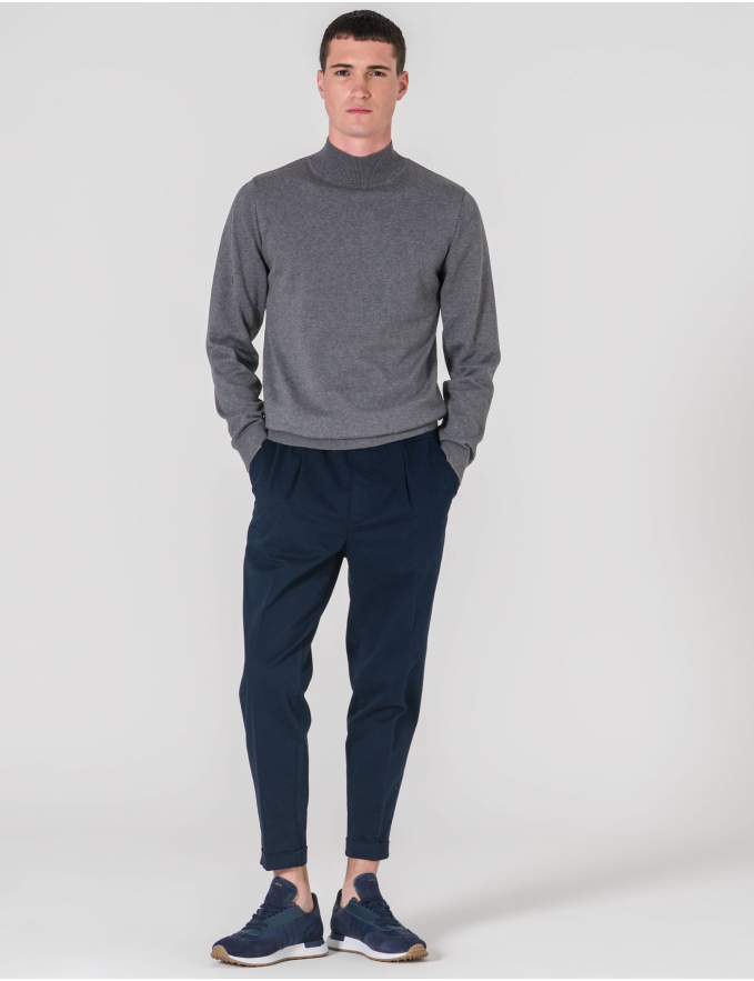 CALÇA CHINO CROPPED FIT DE CORDÃO AZUL MARINHO