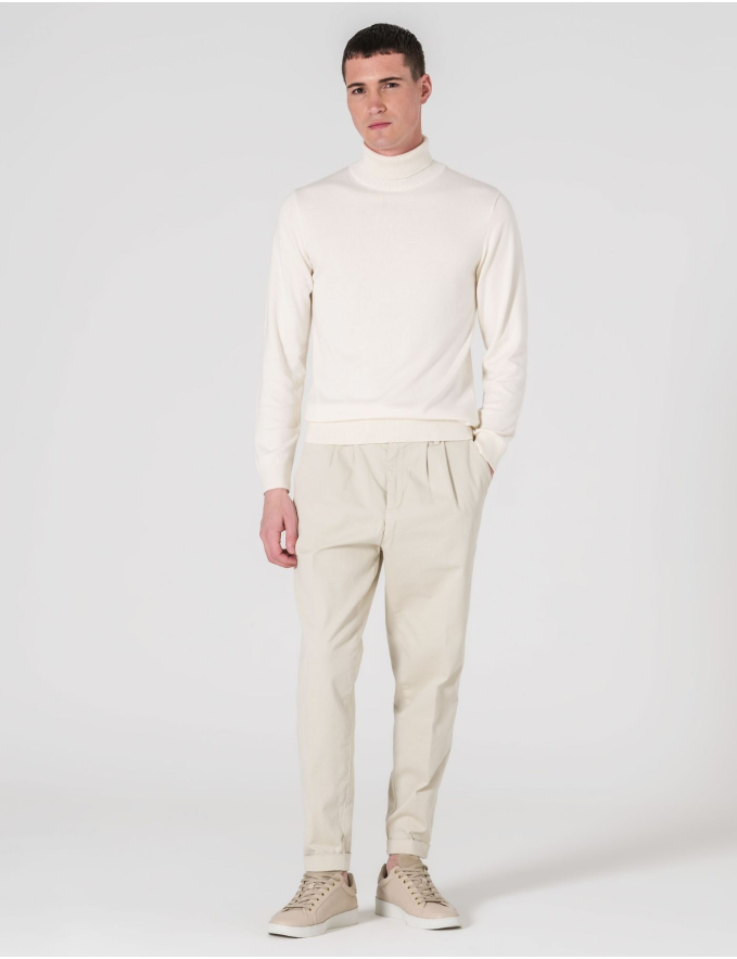 CALÇA CHINO CROPPED FIT BOLSO DE CHAPA BEGE
