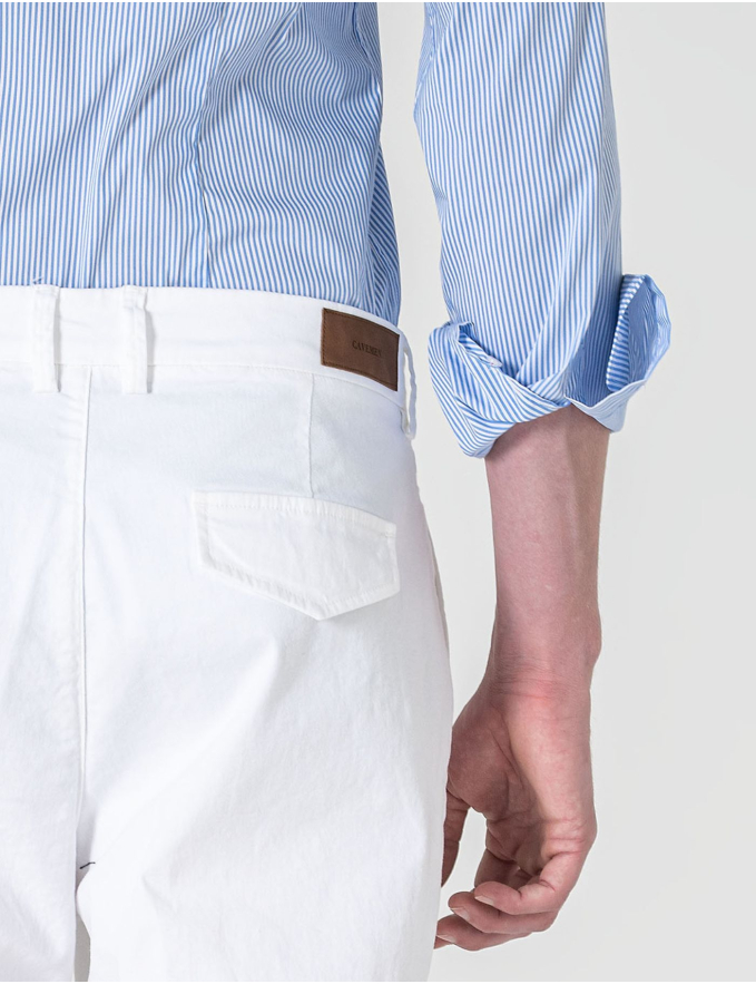 CALÇA CHINO CROPPED FIT BOLSO DE CHAPA BRANCO