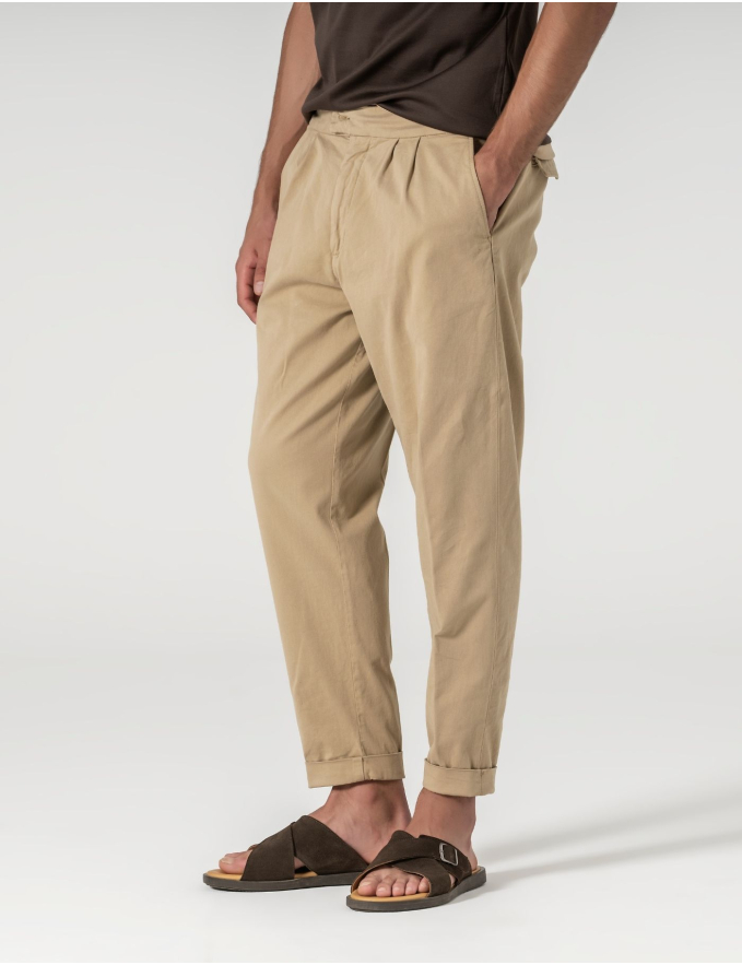 CALÇA CHINO CROPPED FIT PREGA DUPLA BEGE