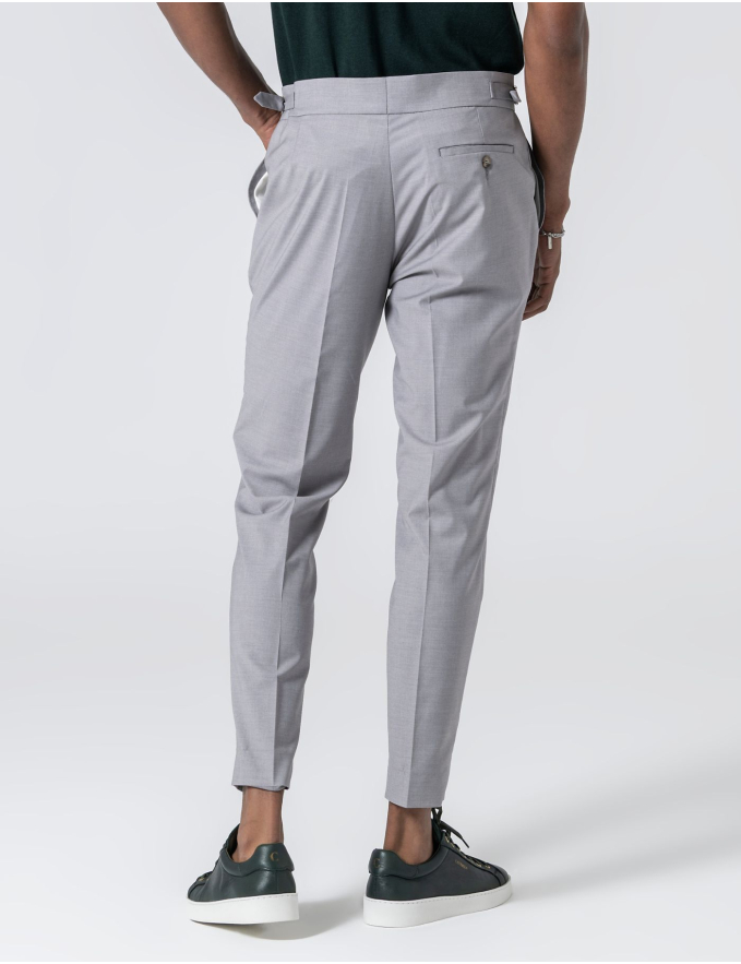 CALÇA DE ALFAIATARIA CINTURA SUBIDA CINZA CLARO