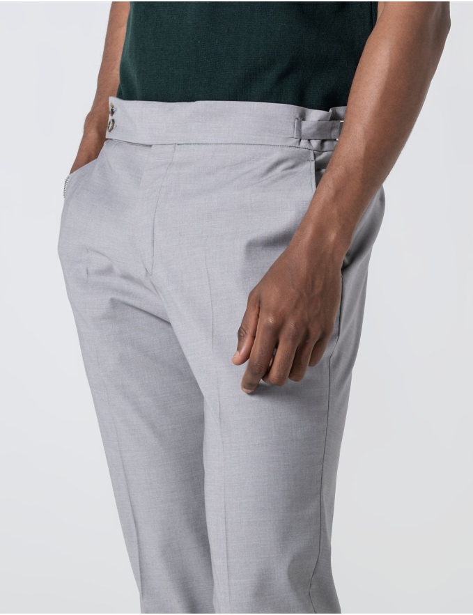 CALÇA DE ALFAIATARIA CINTURA SUBIDA CINZA CLARO