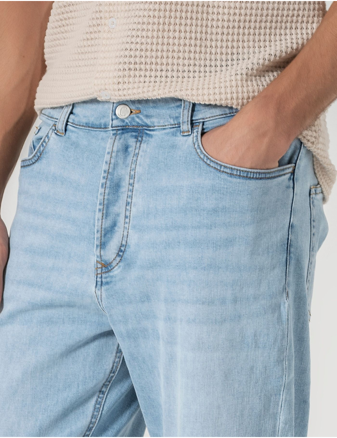 CALÇA DE GANGA REGULAR FIT AZUL CLARO