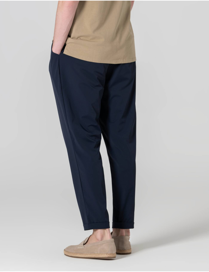 CALÇA DE TECIDO TÉCNICO AZUL MARINHO