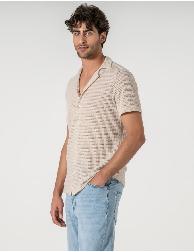 CAMISA HAVAIANA CROCHET BEGE