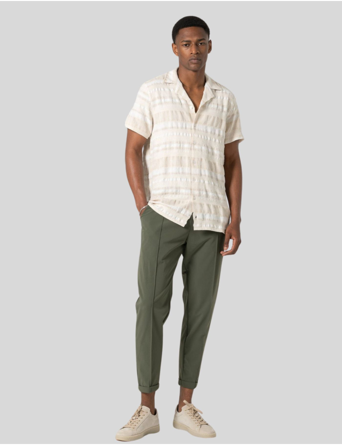 CAMISA HAVAIANA PADRÃO ÉTNICO BEGE