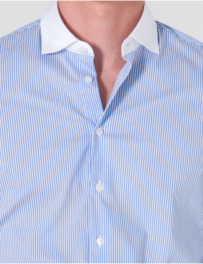 CAMISA SLIM FIT SOFT TOUCH COLARINHO BRANCO E RISCAS 