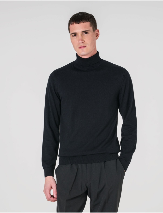 CAMISOLA GOLA ALTA PRETO