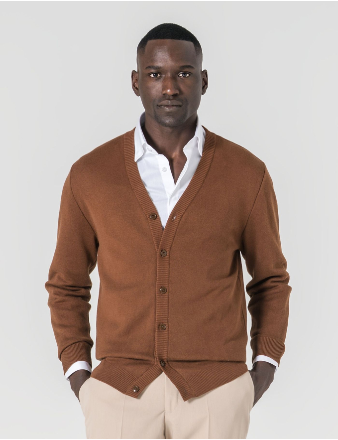 CARDIGAN DE BOTÕES CASTANHO