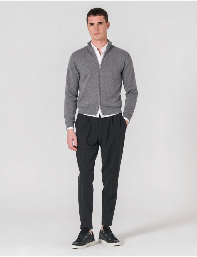 CARDIGAN DE FECHO CINZA