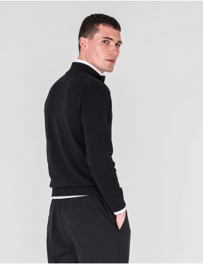 CARDIGAN DE FECHO PRETO