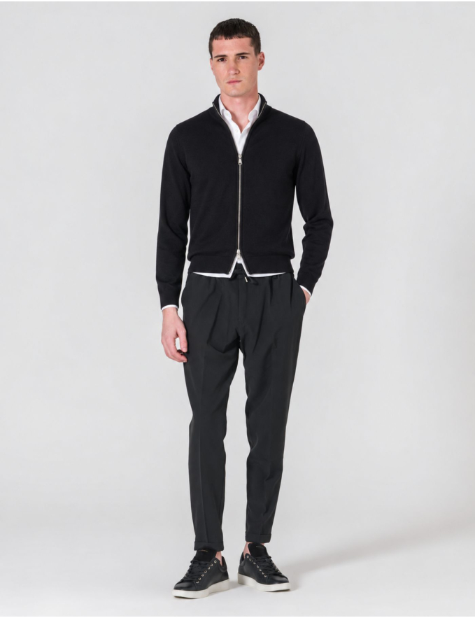 CARDIGAN DE FECHO PRETO