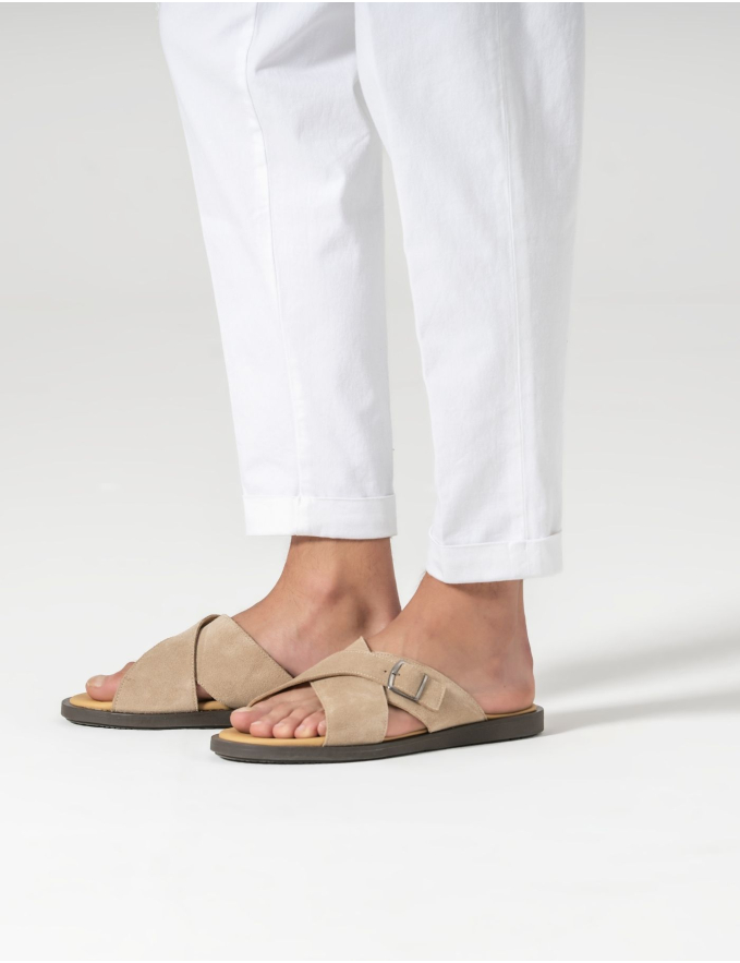 CHINELO FIVELA PELE BEGE