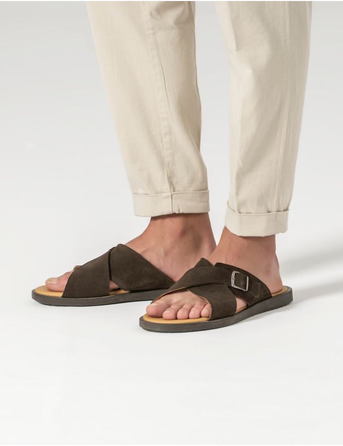 CHINELO FIVELA PELE CASTANHO