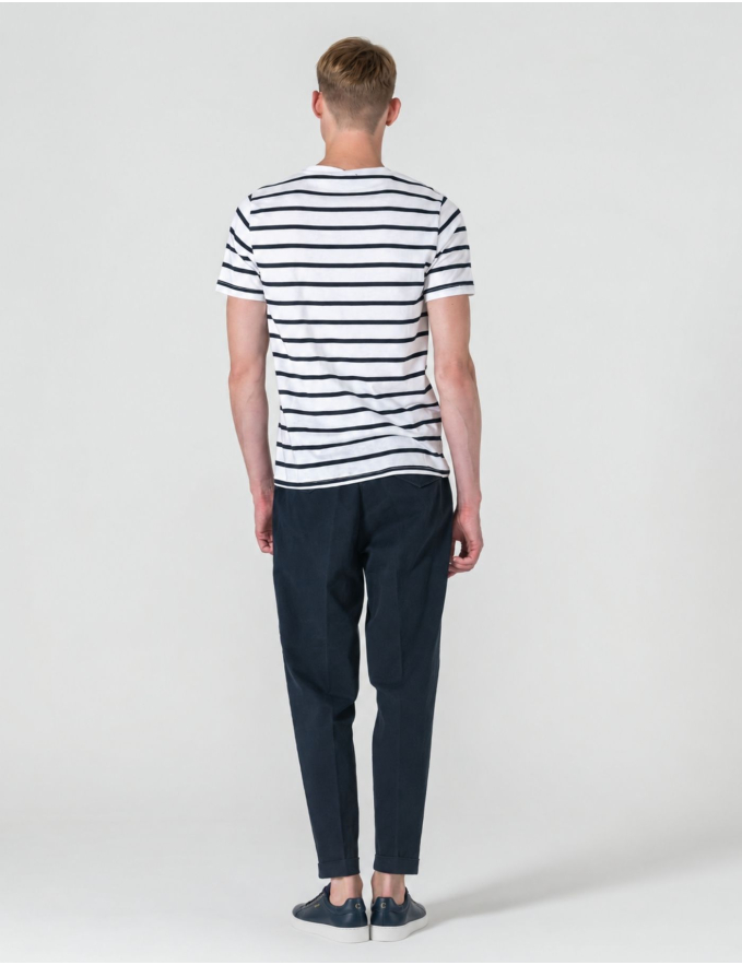 CALÇA CHINO CROPPED FIT BOLSO DE CHAPA AZUL MARINHO§