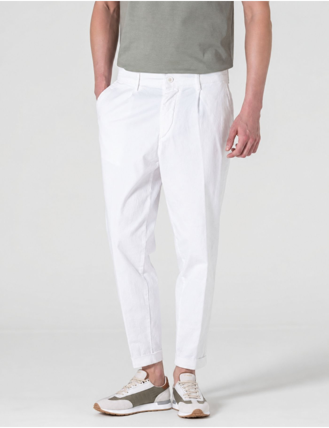 CALÇA CHINO CROPPED FIT VIROLA BRANCA