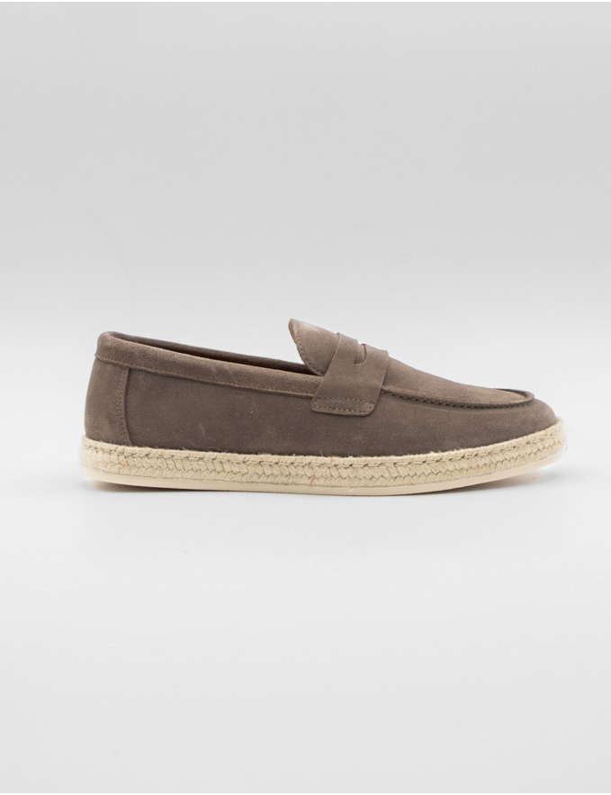 LOAFERS TAUPE COM RAFIA