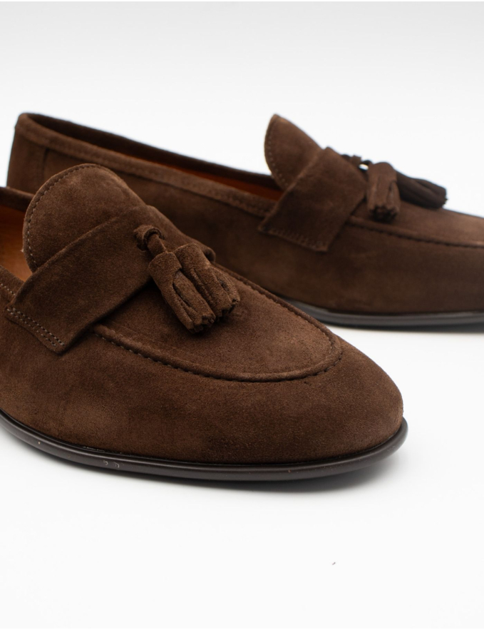 MOCASSINS CAMURÇA CASTANHO COM BERLOQUES