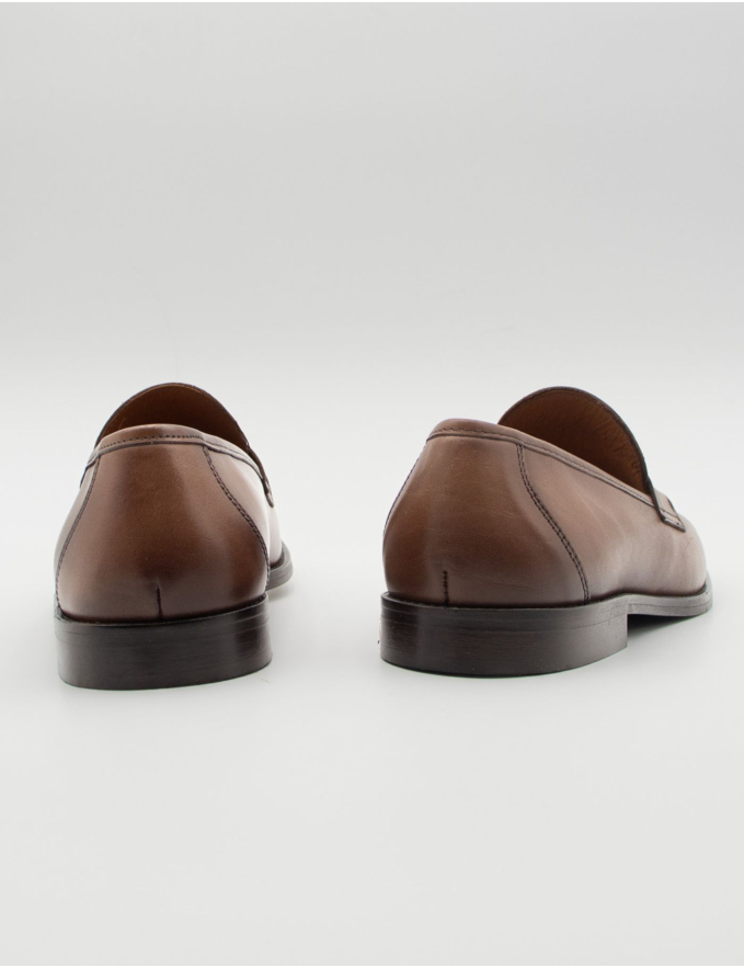 MOCASSIN EM PELE CASTANHO