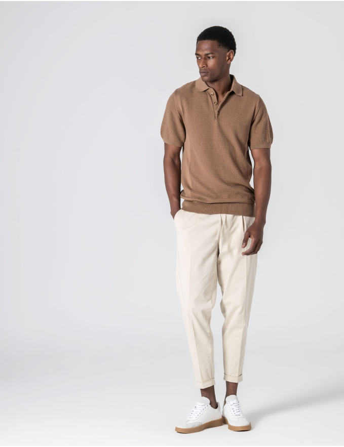 POLO TRICOT ESTRUTURADO CASTANHO 