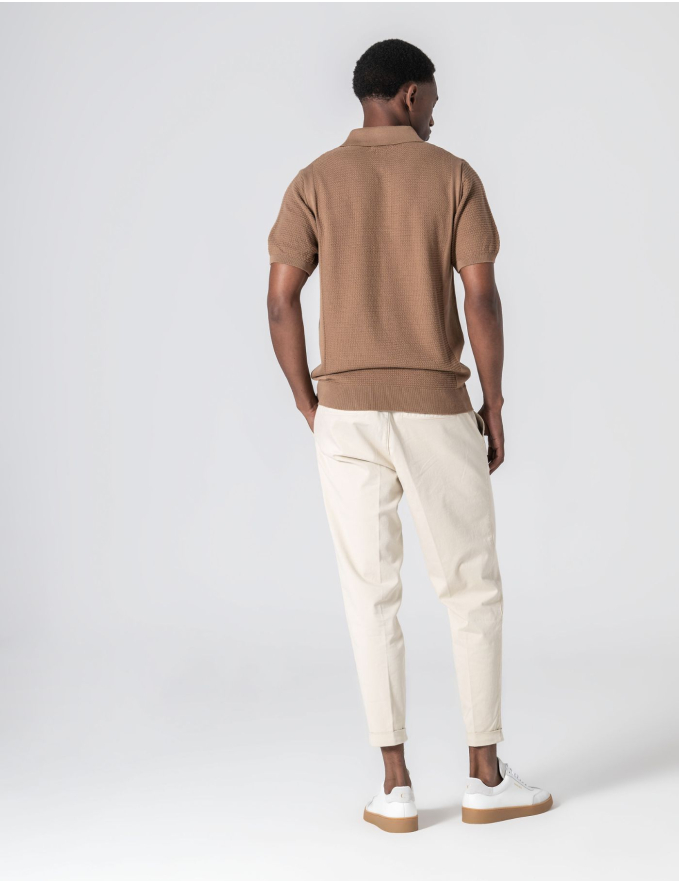 POLO TRICOT ESTRUTURADO CASTANHO 