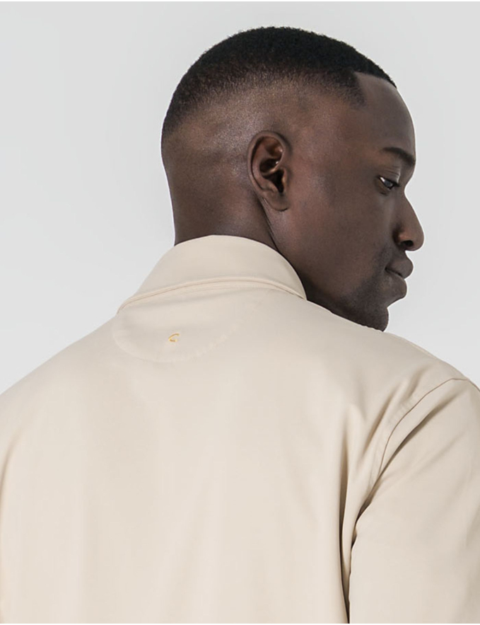 SOBRECAMISA TECIDO TÉCNICO BEGE