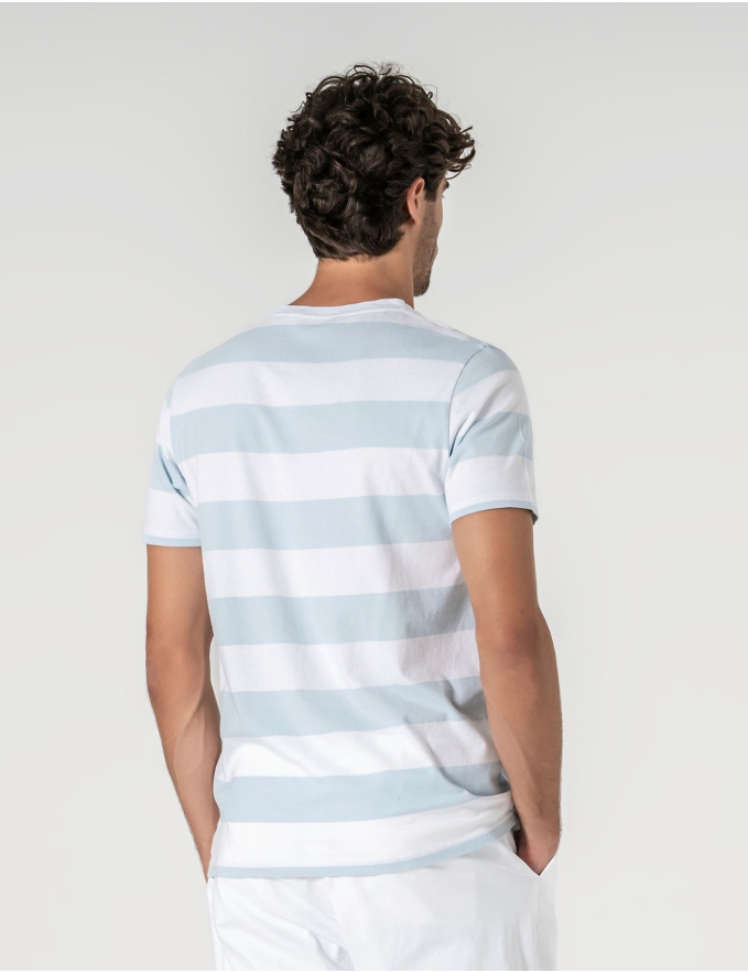 T-SHIRT ALGODÃO RISCA LARGA AZUL CLARO
